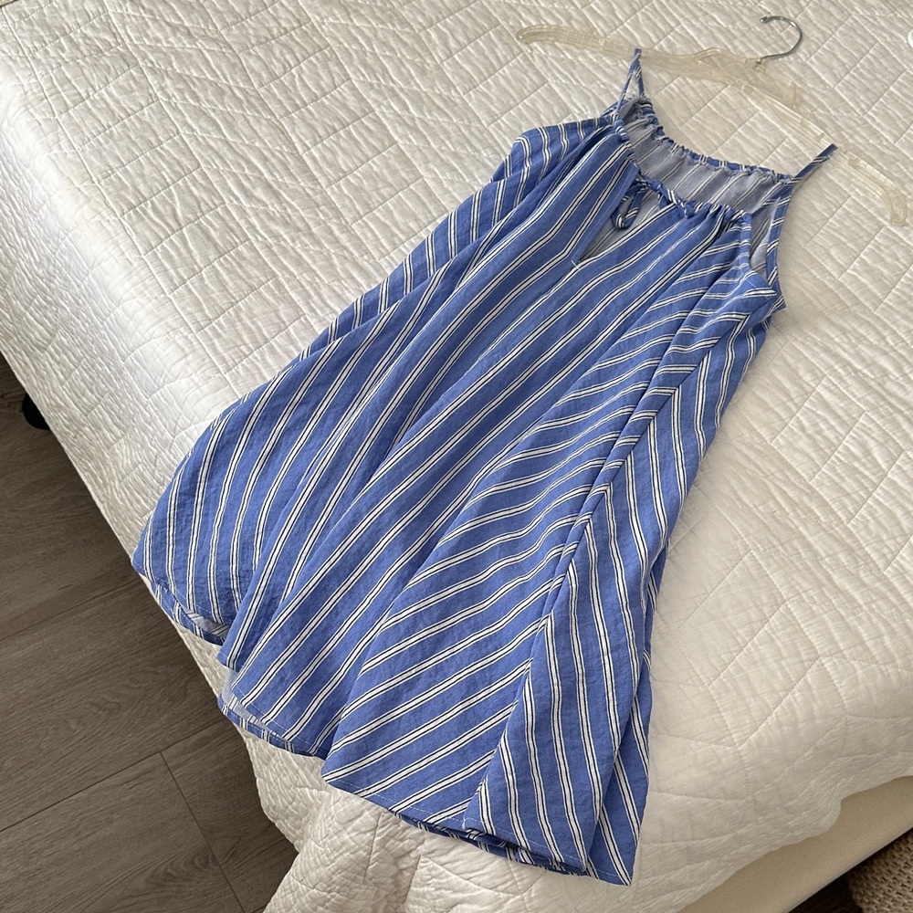 H&M Blue and White Striped Midi Dress